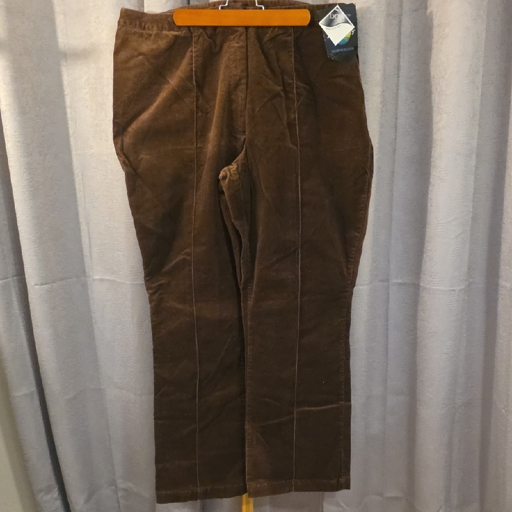 Newport News Women's Brown Corduroy Pants